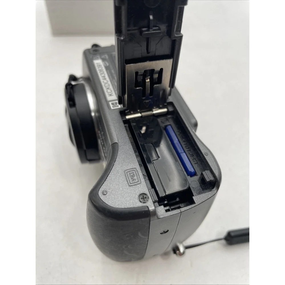 Kodak EasyShare DX7630 6.1MP Digital Camera 3X Zoom+Battery+Charger+SD Card+Manu